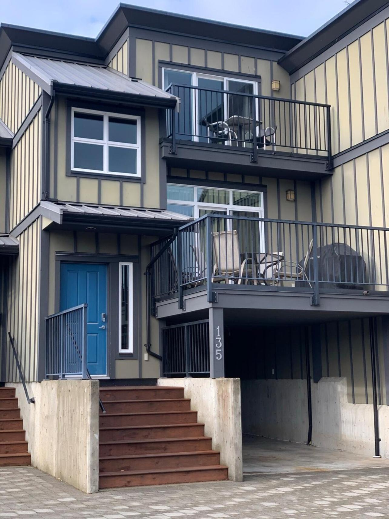 Race Rocks Townhouse - Sooke Villa ภายนอก รูปภาพ